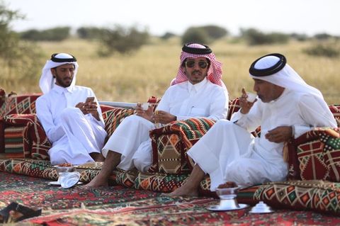 فعاليات ثقافية وشعرية متنوعة وجلسات أخوية في روضة الشعر