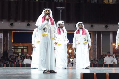 الشاعر: سعيد بن محماس