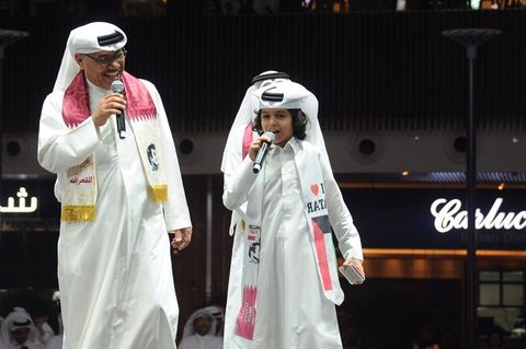 المنشد: شبل يام ومشاركته في الحفل